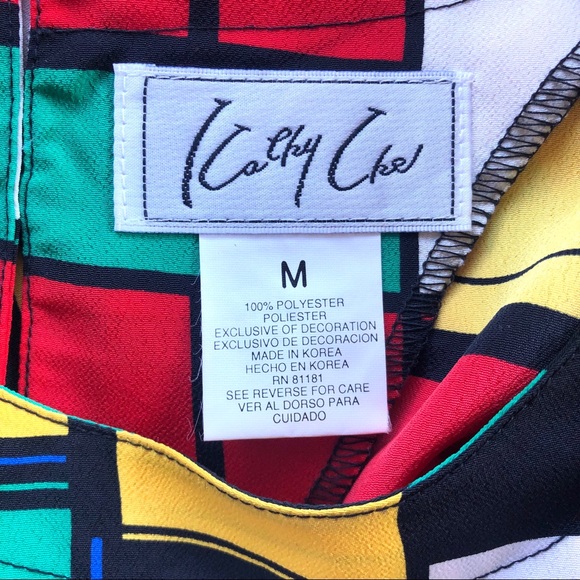 📚Vintage Geometric Print Short Sleeve Top - Picture 6 of 6